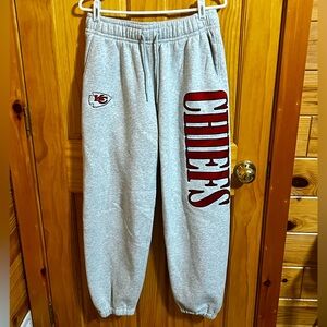 Kansas City Chiefs Graphic Sweatpant- Size small regular